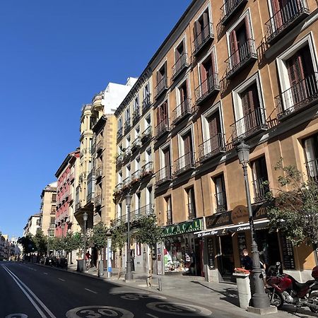 Dplace To Be - Exclusive Apartments In Historic Center Madrid Eksteriør billede