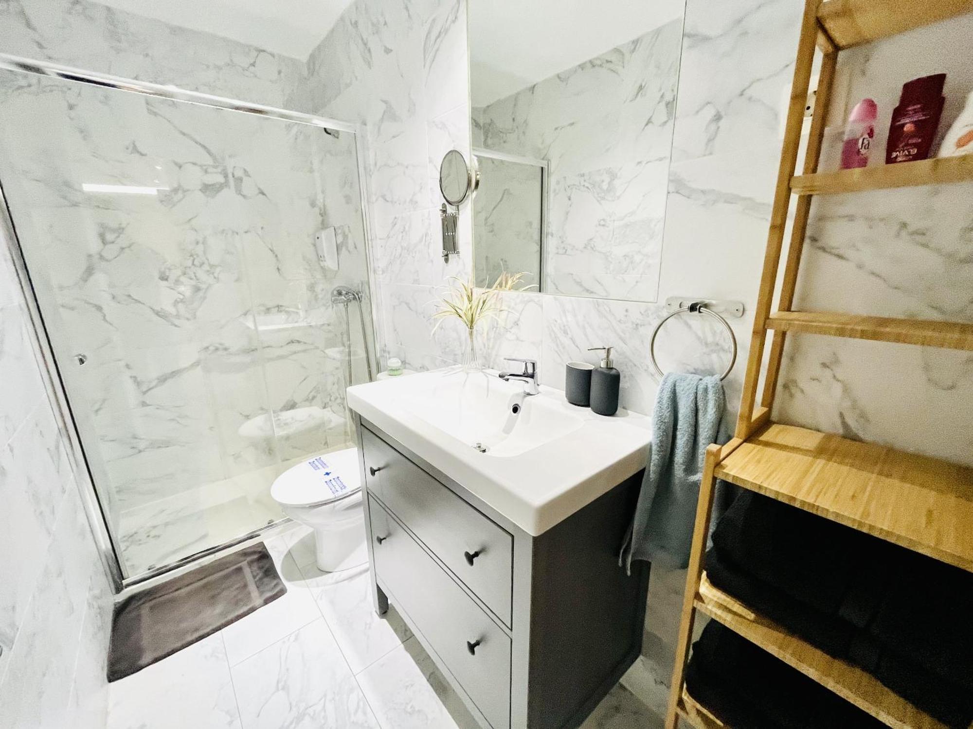 Dplace To Be - Exclusive Apartments In Historic Center Madrid Værelse billede