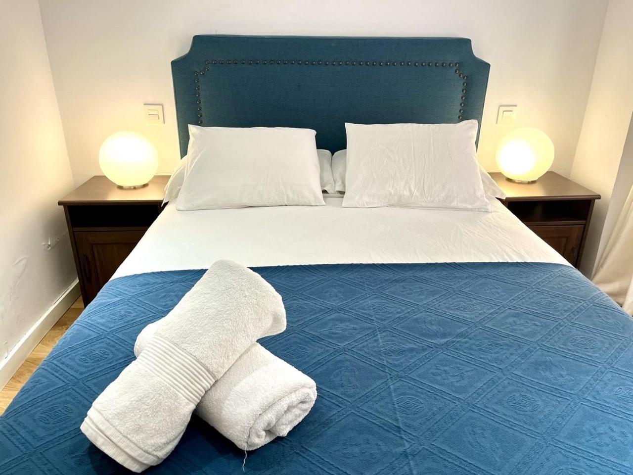 Dplace To Be - Exclusive Apartments In Historic Center Madrid Værelse billede