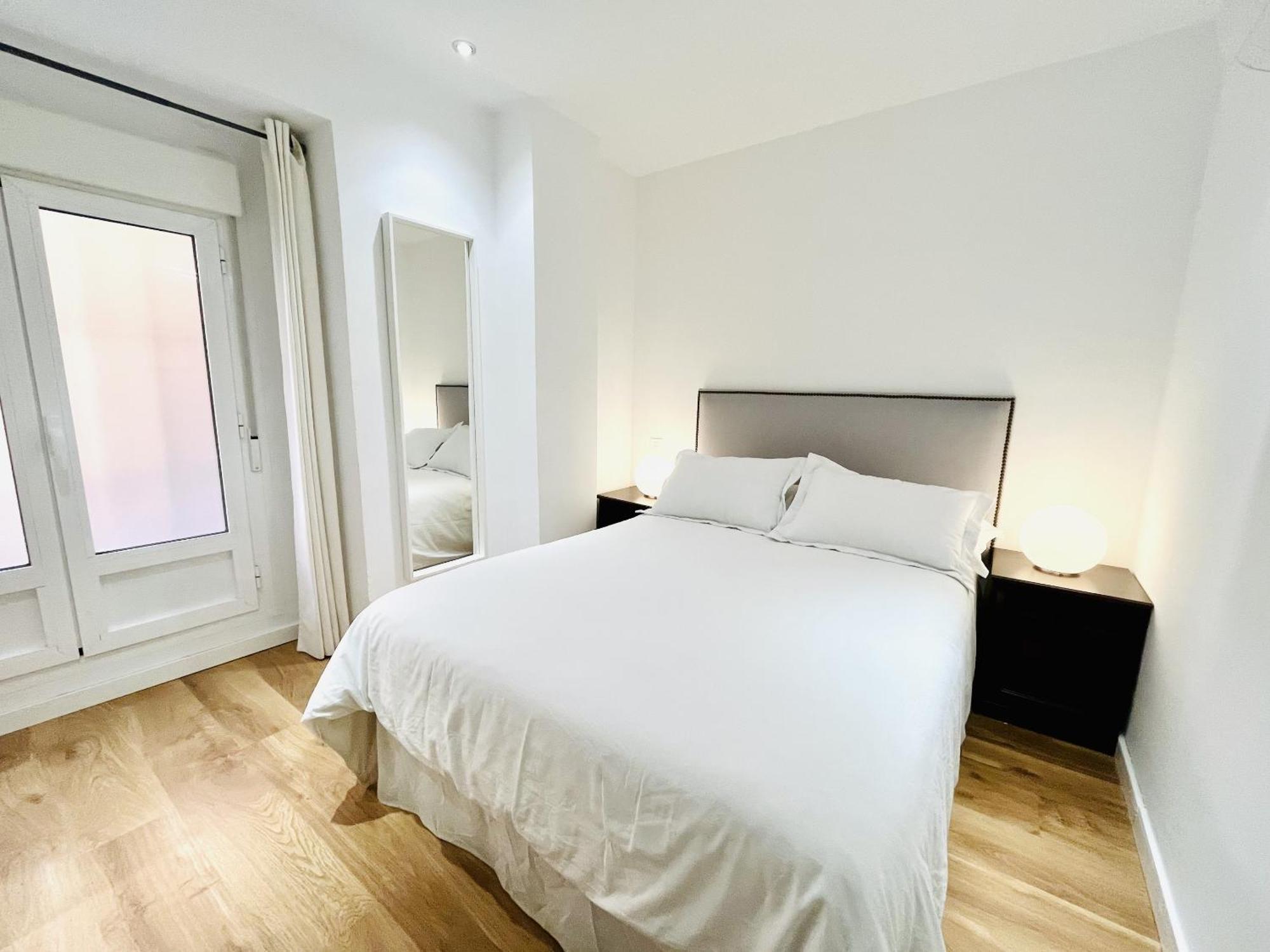 Dplace To Be - Exclusive Apartments In Historic Center Madrid Værelse billede