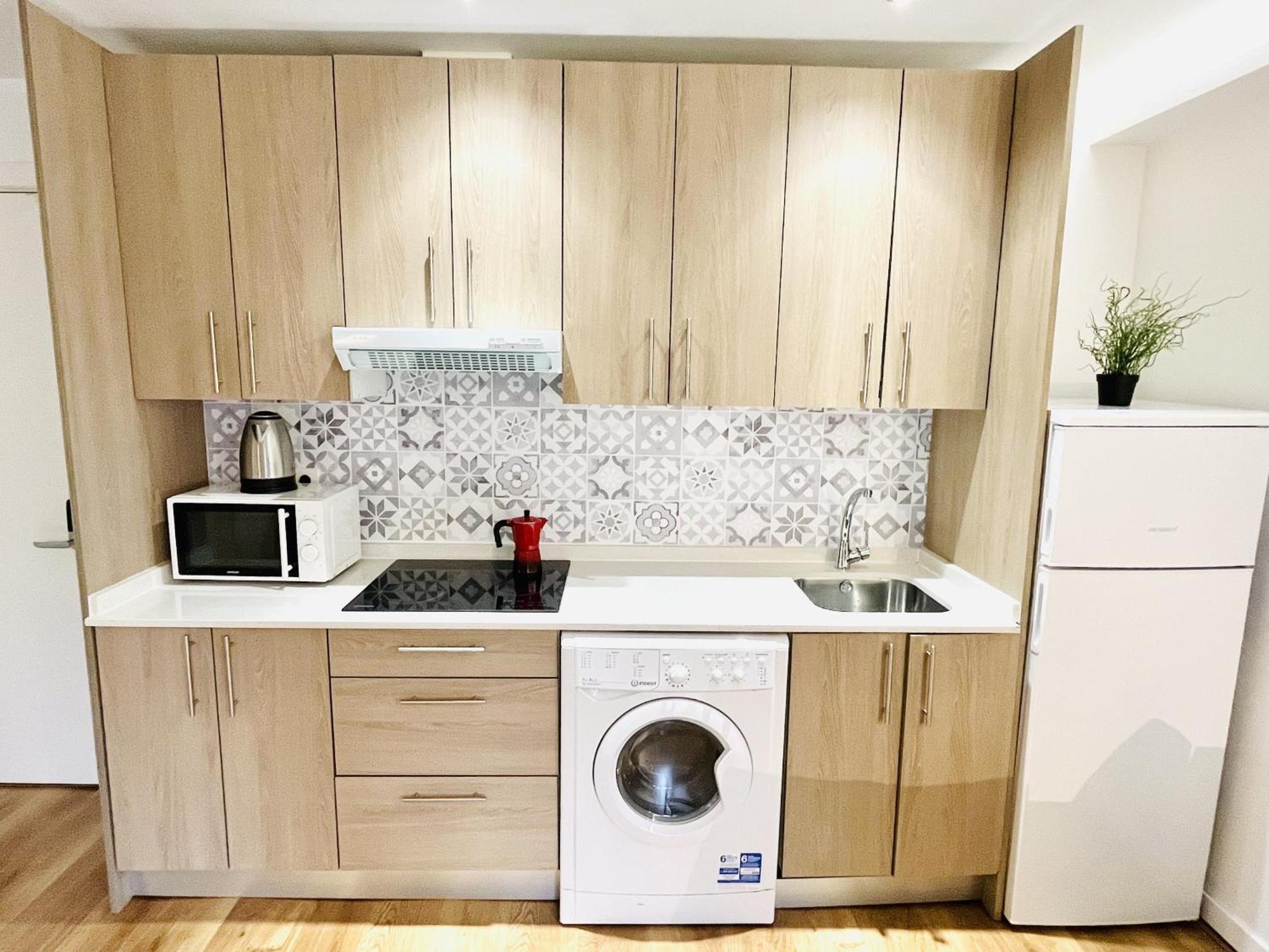 Dplace To Be - Exclusive Apartments In Historic Center Madrid Værelse billede